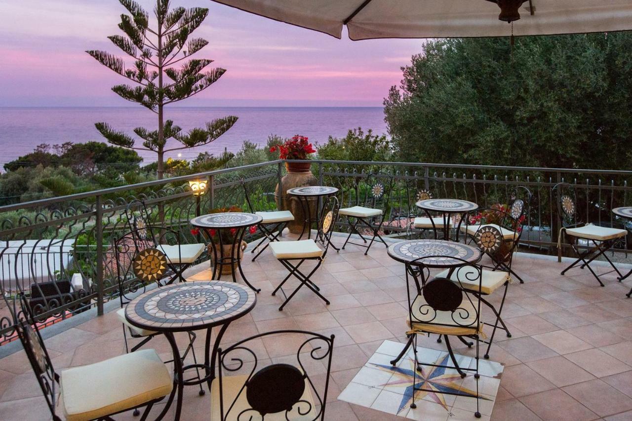 B&B Incanto Del Mare パリヌロ エクステリア 写真